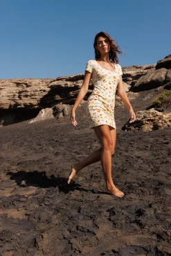 Robe courte Chaude journée