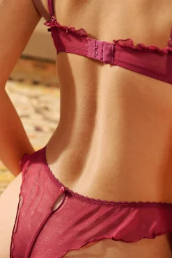 Tanga Premier baiser